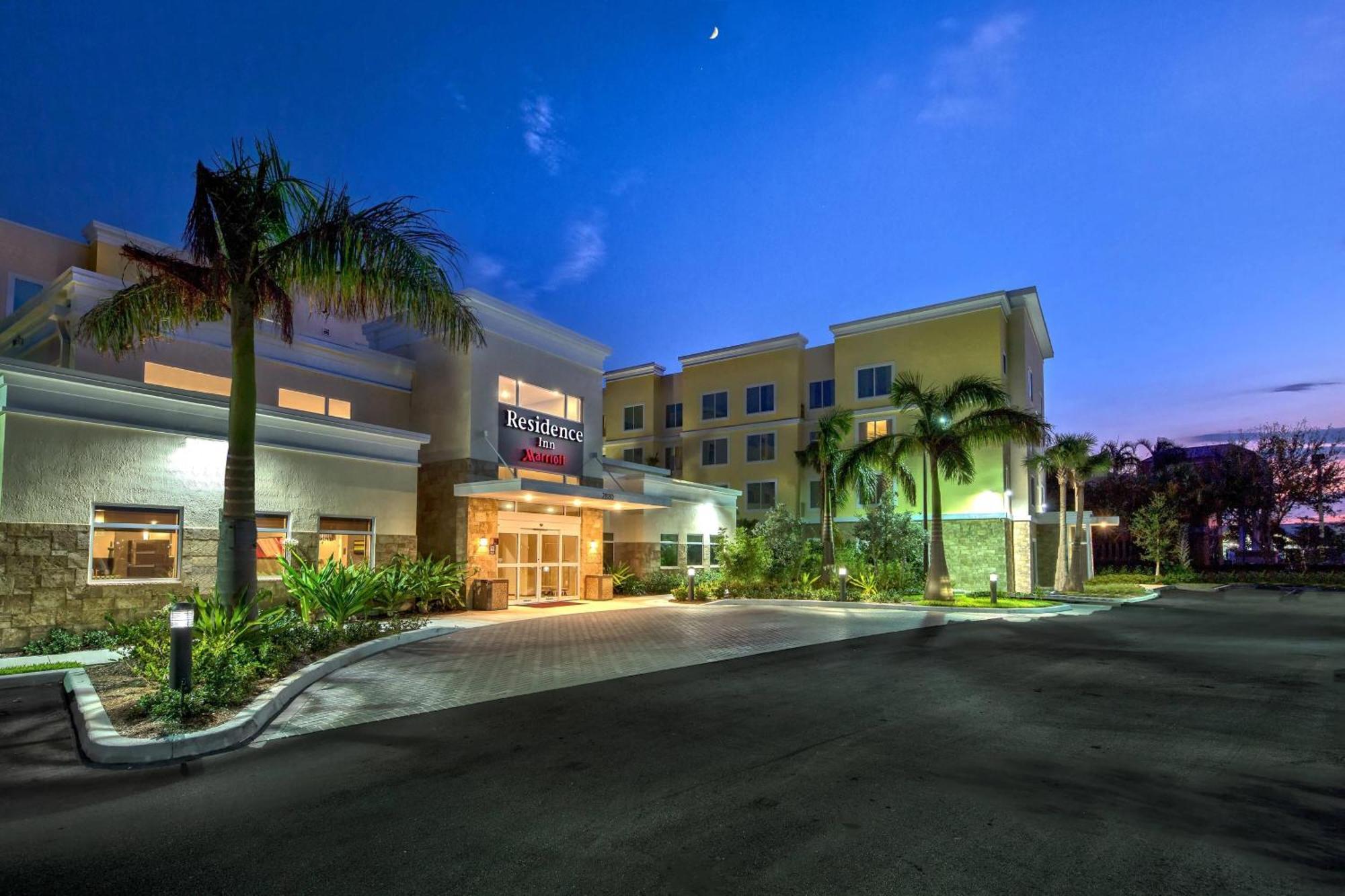 Residence Inn Fort Lauderdale Pompano Beach Central Exteriör bild